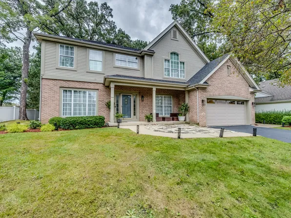 550 Meadowview Dr, Wauconda, IL 60084