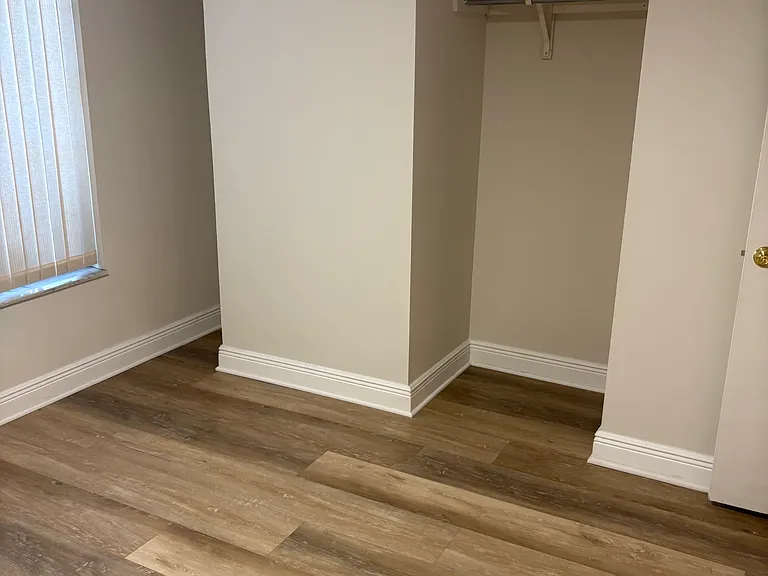 3802 N Lake Dr #20 — Photo 6