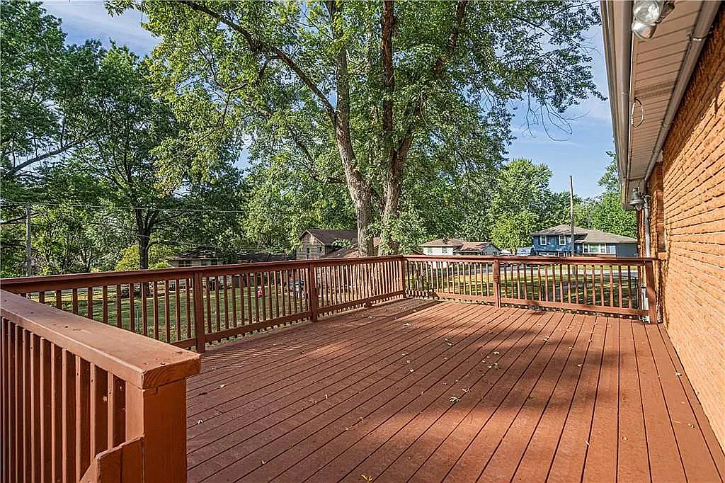 4 bed, 2000 sqft, $2,500 — Photo 4