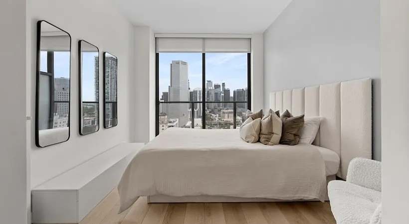 2 bed, 1015 sqft, $4,344 — Photo 3