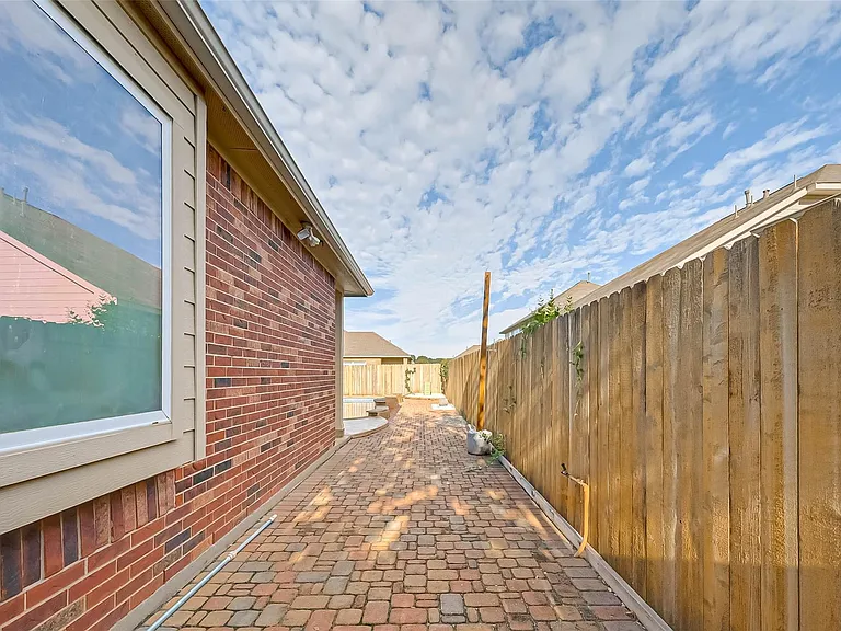 24922 Florina Ranch Dr — Photo 44