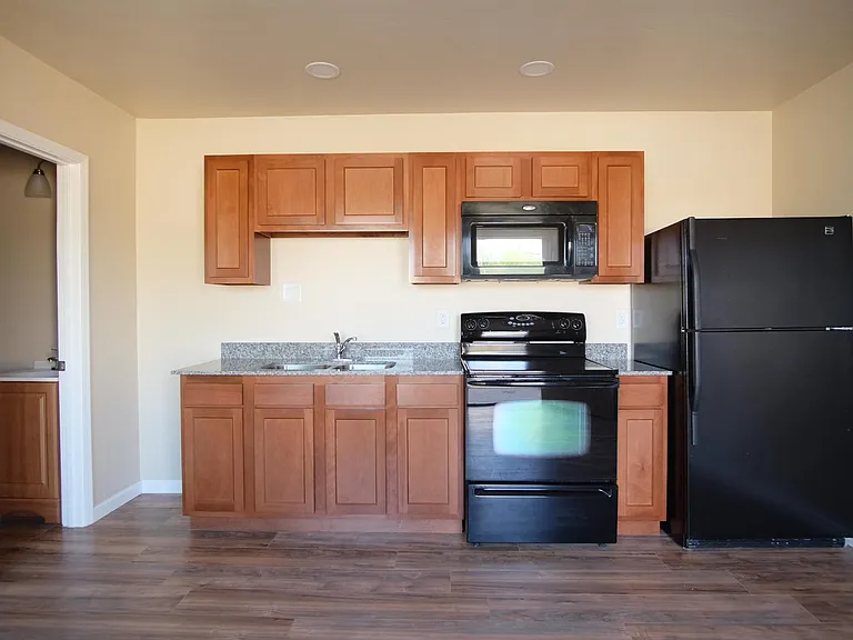 102 W District St #2 — Photo 1