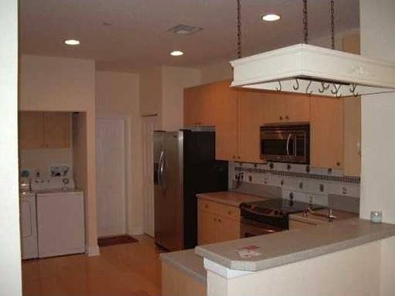 2nd image of 4329 Vineyard Cir