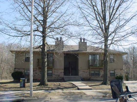1st image of 715 NE Barnes Dr