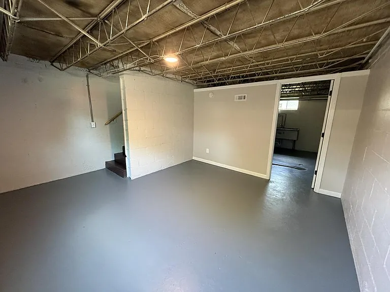 417 Graham St — Photo 19