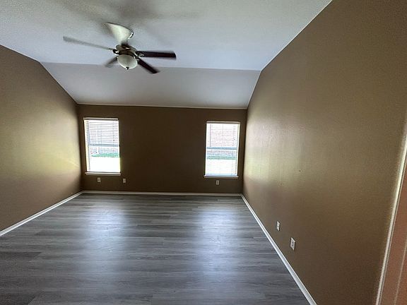 5th image of 2809 Quarter Horse Ln