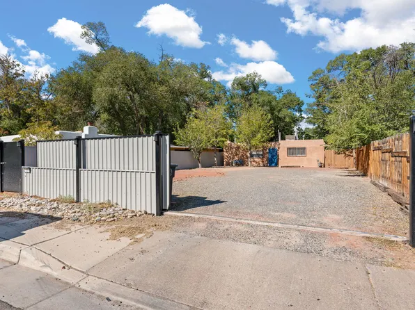 609 San Clemente Ave NW, Albuquerque, NM 87107
