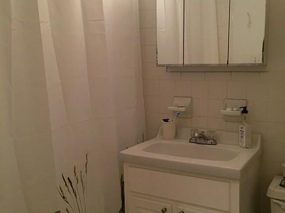 4th image of 1612 York Ave APT 4B