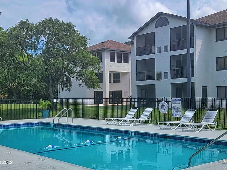Oasis - 3165 South St. — Photo 23