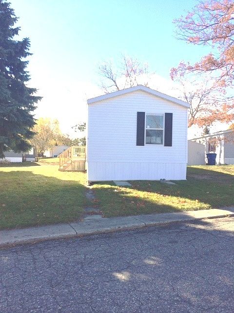 1st image of 1 Parakeet Hill Dr