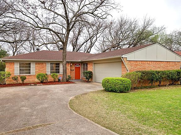 3rd image of 7743 Claremont Dr
