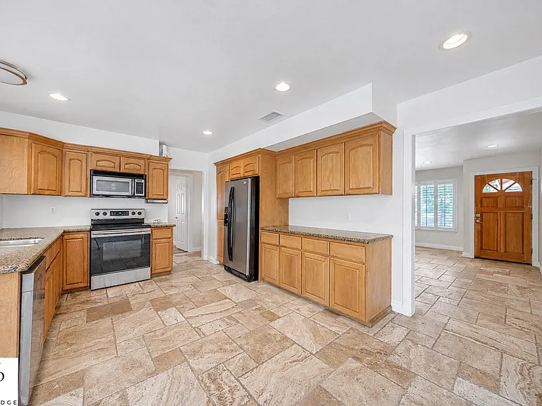 21265 Gerndal St — Photo 12