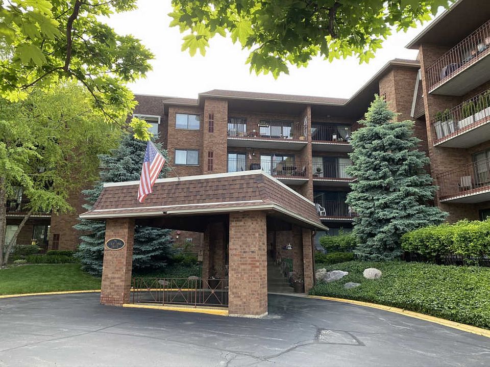 1st image of 51 Old Oak Dr APT 306
