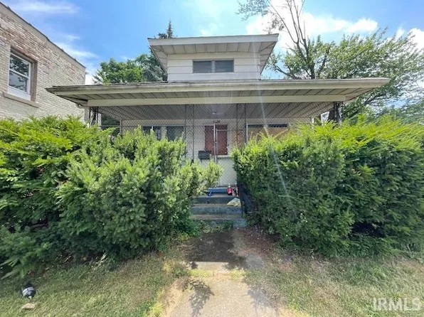 1778 Prairie Ave, South Bend, IN 46613