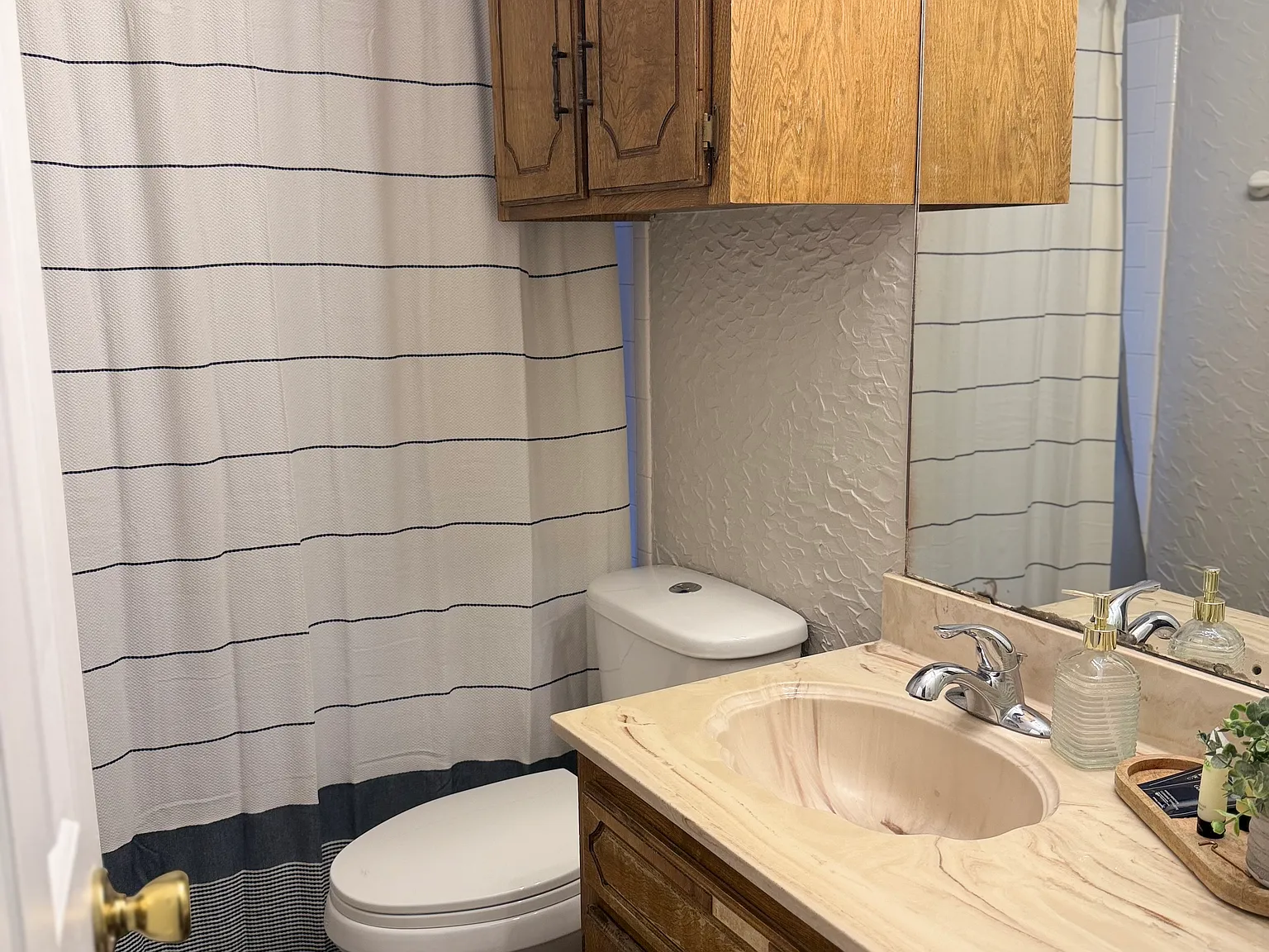 3 bed, 1368 sqft, $5,200 — Photo 4