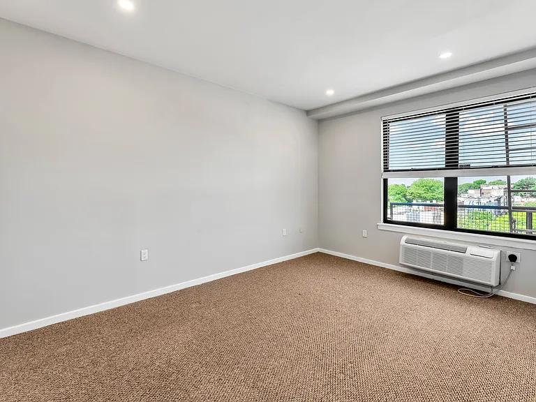 44 Sherman Ave #5G — Photo 14