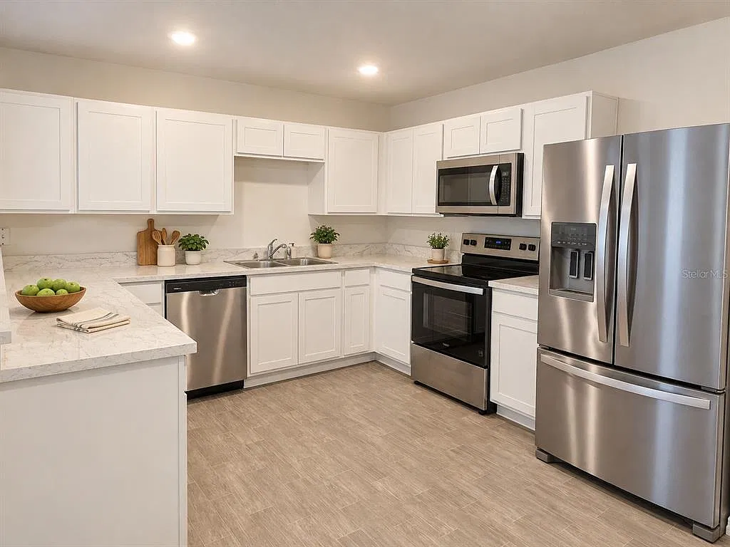4 bed, 2.0 bath, 2104 sqft, $2,200 — Photo 2