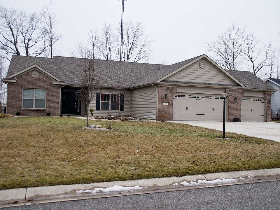 1st image of 413 Ironwood Ln