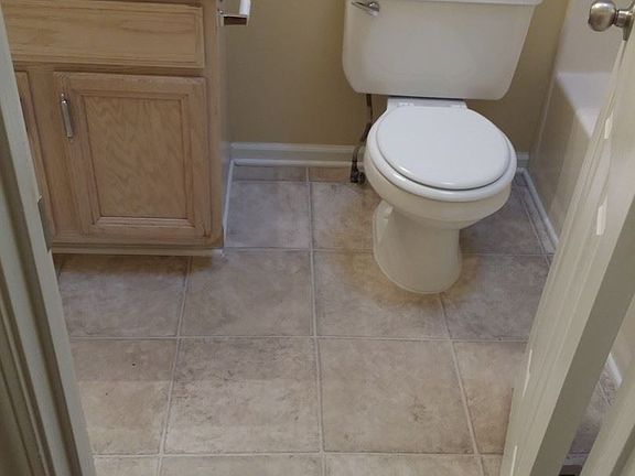 5th image of 329 Deering Dr