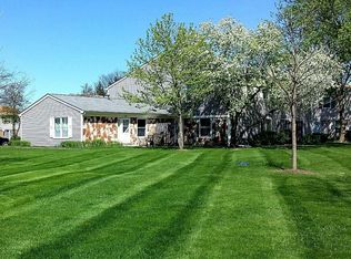 221 Nantucket Hbr, Schaumburg, IL 60193