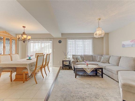5th image of 430 Avens St