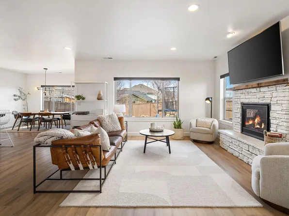 21404 NE Evelyn Pl, Bend, OR 97701