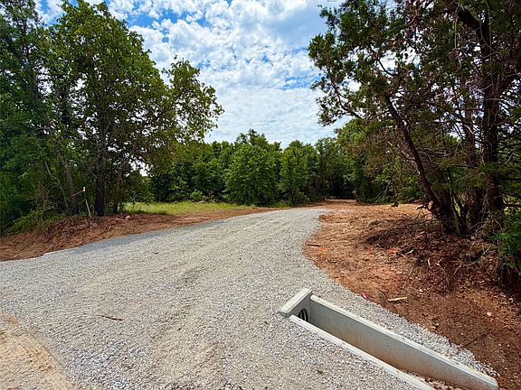 4th image of 735 County Road 3848