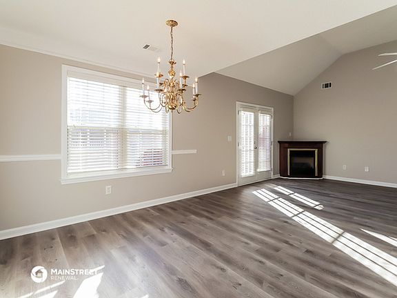 5th image of 3000 Camille Ln