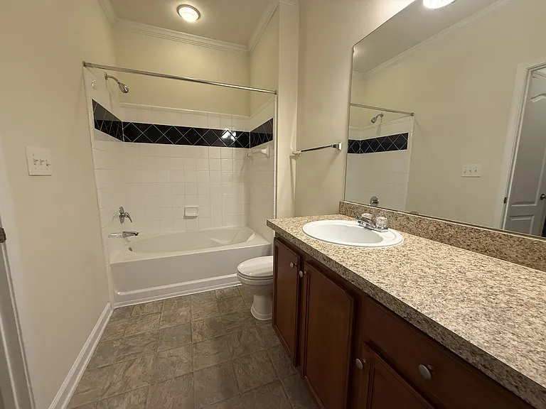 Wesley Kensington Apartments at Stonecrest — Photo 104