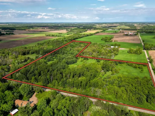 5695 OAK DRIVE, Amherst, WI 54406