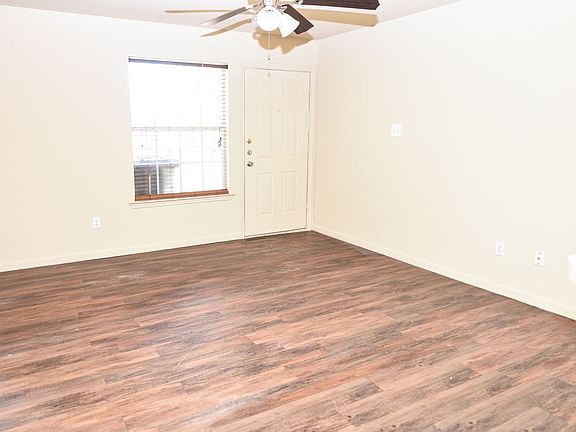 5th image of 308 S 40th St APT B