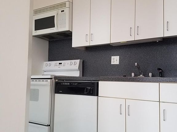 Open kitchen