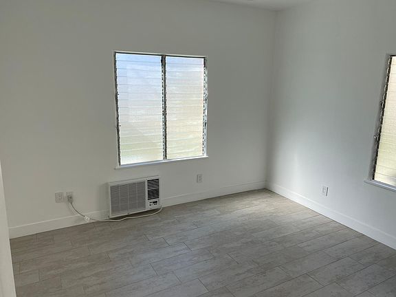 4th image of 539 N Spaulding Ave #1