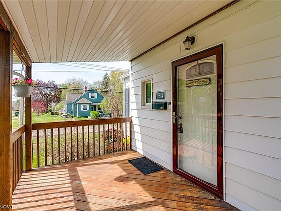 4th image of 2684 Tifft St