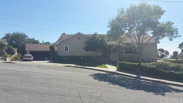 1st image of 740 Taylor Dr