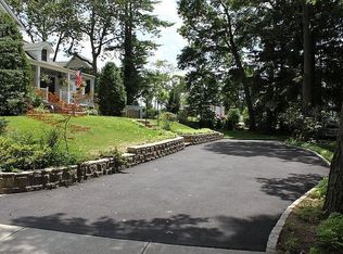 230 Melville Rd, Huntington Station, NY 11746