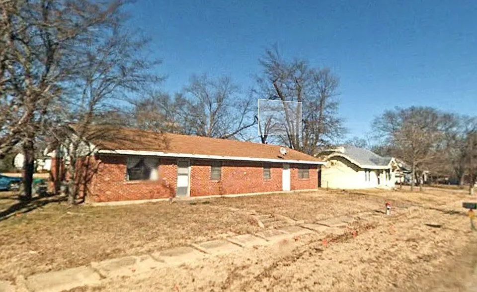 214 W Main St