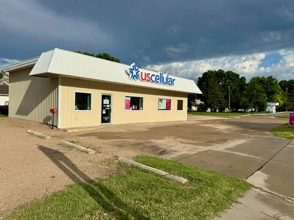 719 Lincoln St, Concordia, KS 66901