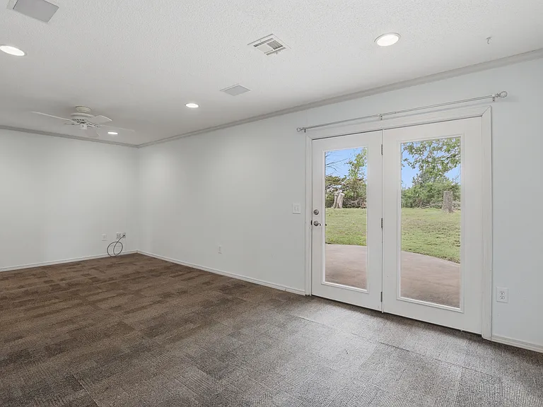 15 Preston Cir — Photo 5
