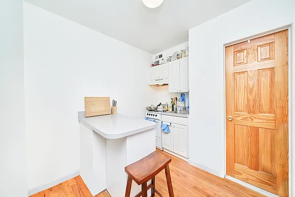 Rented by Living New York | media 4