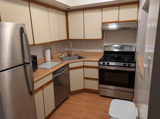 5716 Howe St APT 2, Pittsburgh, PA 15232
