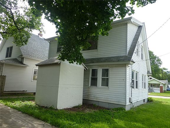 4th image of 794 W Waggoner St