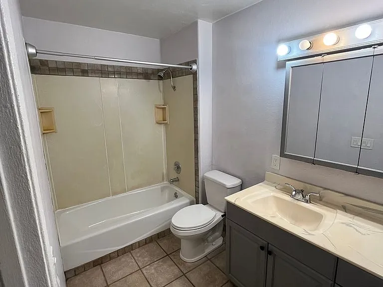 6376 Rancho Mission Rd #406 — Photo 7