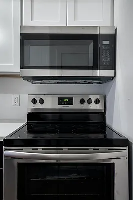 Rented by Bold New York | media 25