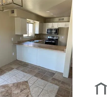 3 bed, 964 sqft, $1,750 — Photo 3