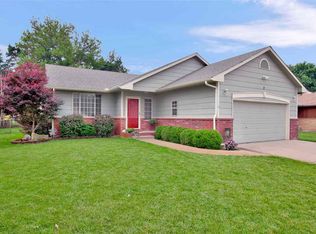8 Son Ct, Valley Center, KS 67147