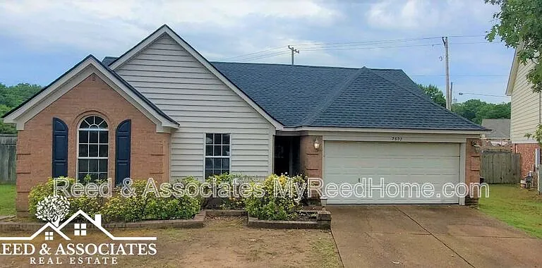 2892 Copper Ridge Cv N — Photo 1