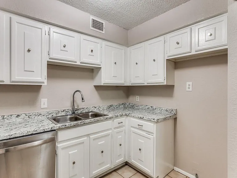 123 Allencrest Dr #123 — Photo 7