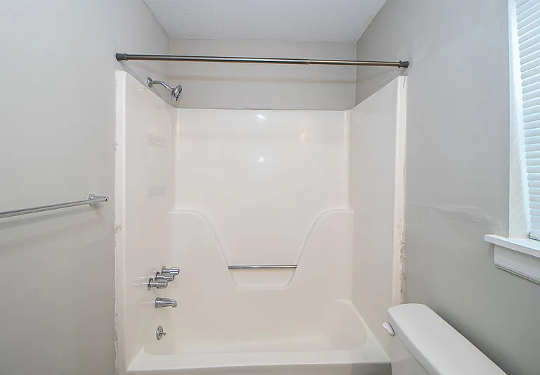 404-14 Thompsonville Ln — Photo 10