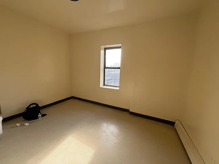 142 Orchard St #1R — Photo 1